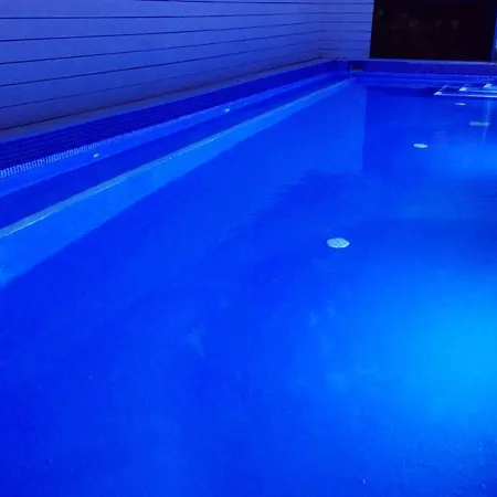 Ibiscus And Lily Apartman Rhodes City