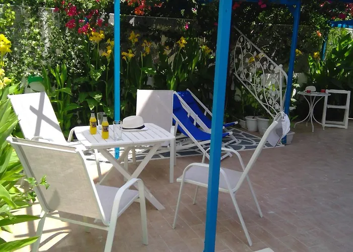 Ibiscus And Lily Apartament Rhodes City