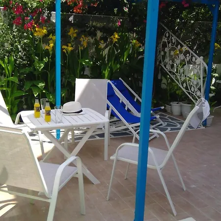 Ibiscus And Lily Apartment Rhodes City